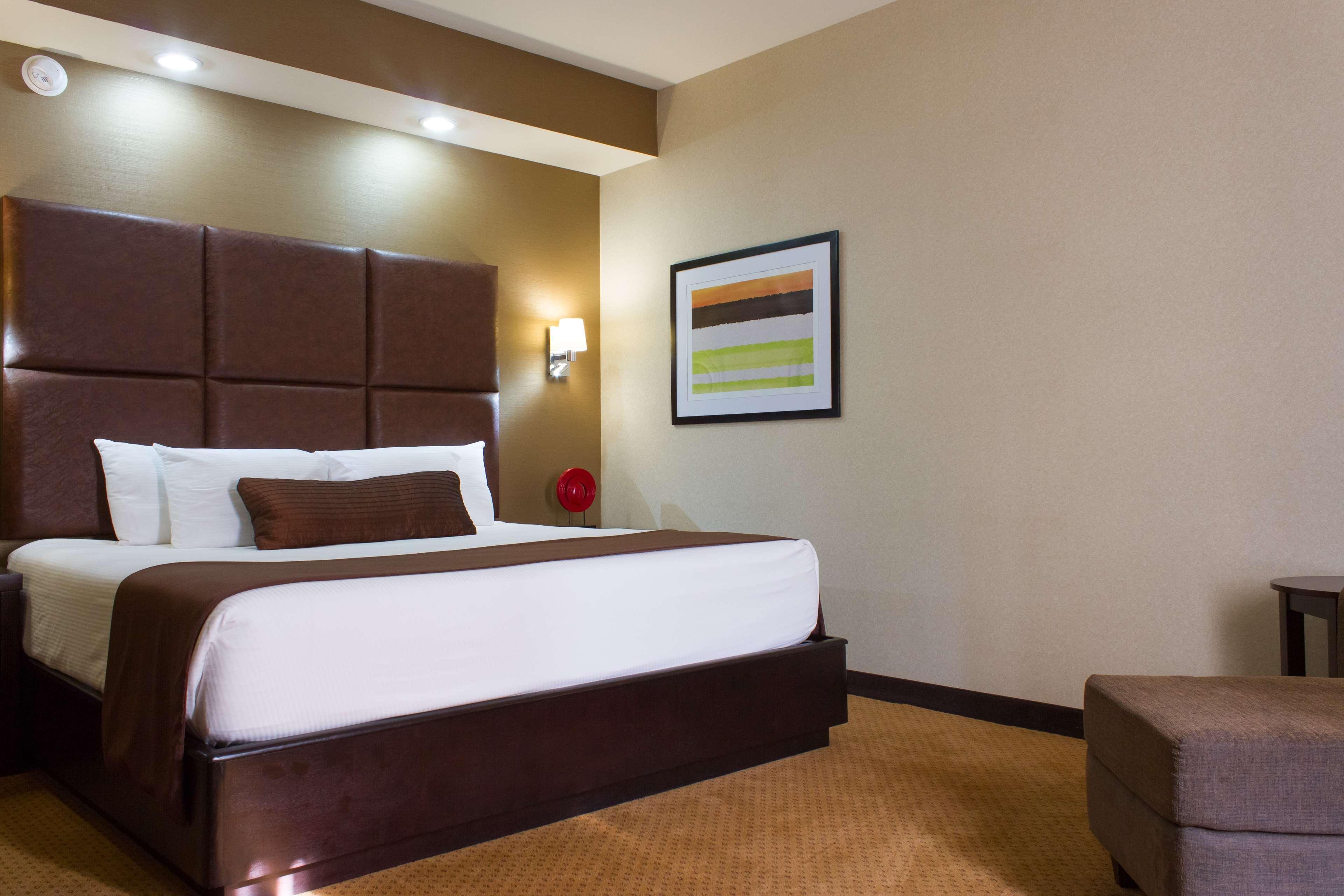 Best Western Premier Monterrey Aeropuerto Apodaca Dış mekan fotoğraf A typical room at the hotel