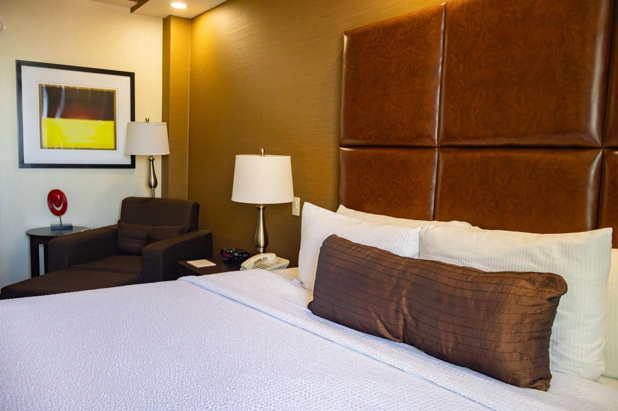 Best Western Premier Monterrey Aeropuerto Apodaca Dış mekan fotoğraf A typical room at the hotel