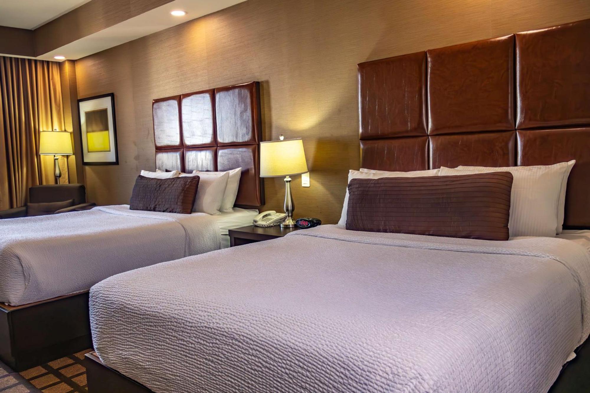 Best Western Premier Monterrey Aeropuerto Apodaca Dış mekan fotoğraf A typical guest room at the Hilton Garden Inn