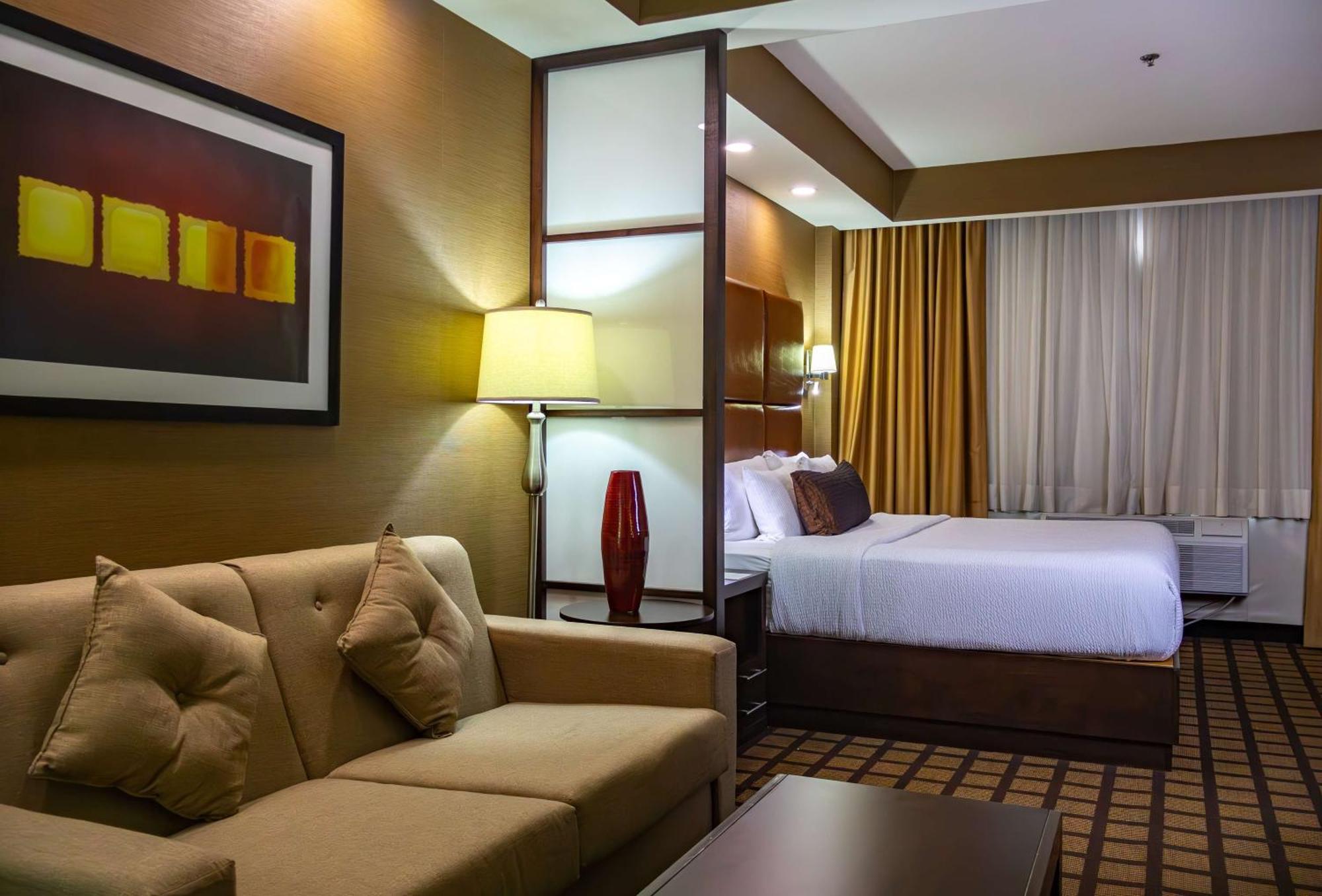Best Western Premier Monterrey Aeropuerto Apodaca Dış mekan fotoğraf A typical hotel room