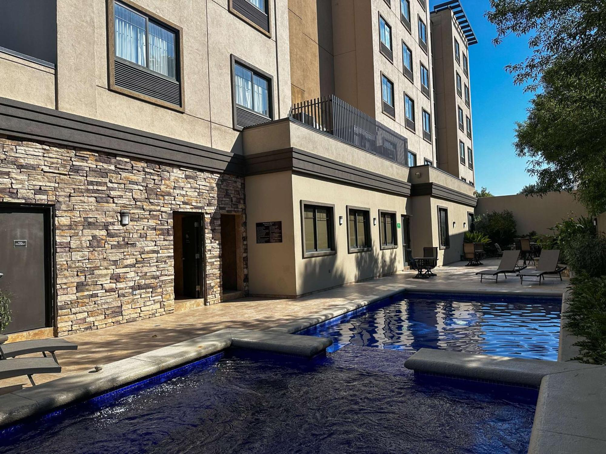 Best Western Premier Monterrey Aeropuerto Apodaca Dış mekan fotoğraf